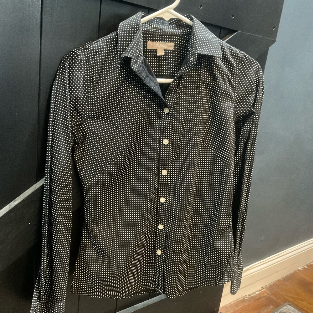 Banana Republic Women’s Dress Shirts - Bundle of 4 - Picture 3 of 12